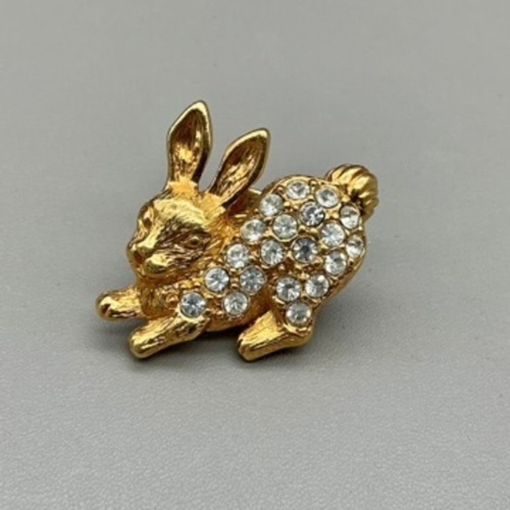 Avon Rabbit Lapel Pin Women Gold Tone Rhinestone Crystal Easter Bunny Vintage